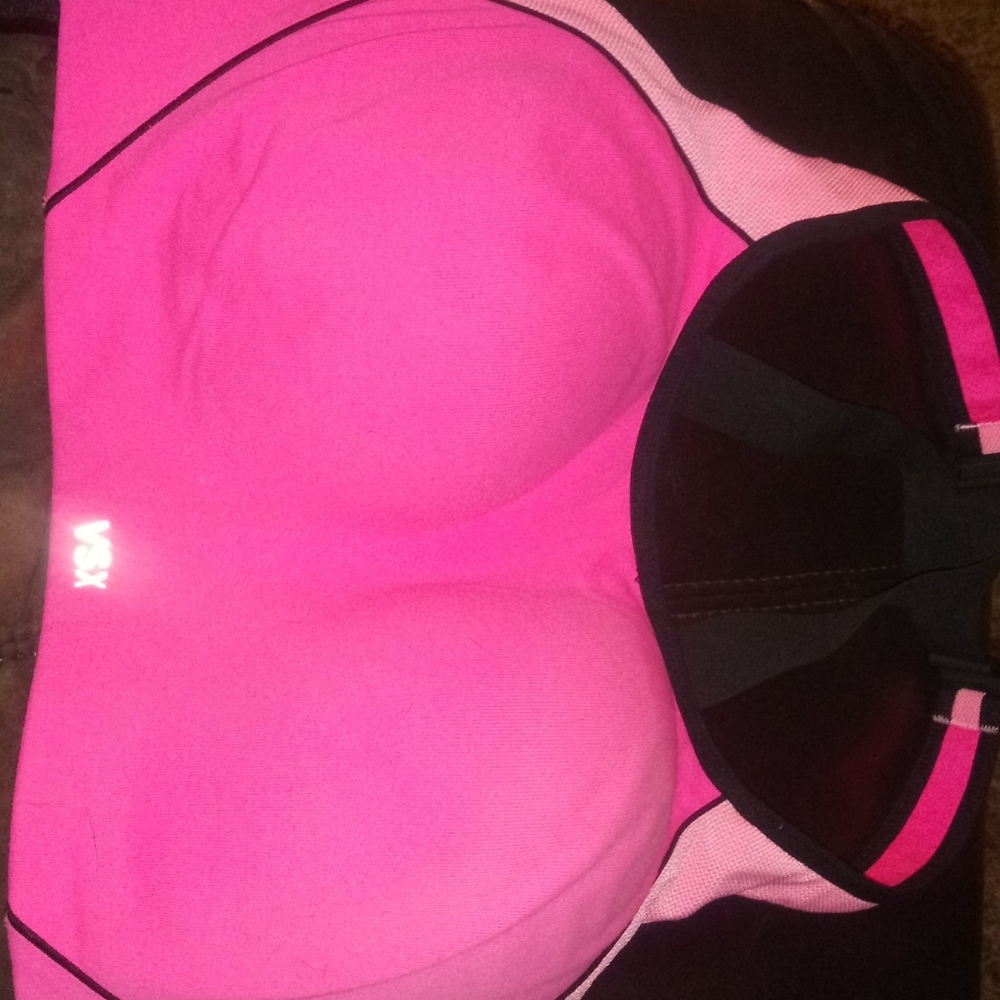 Sports bra